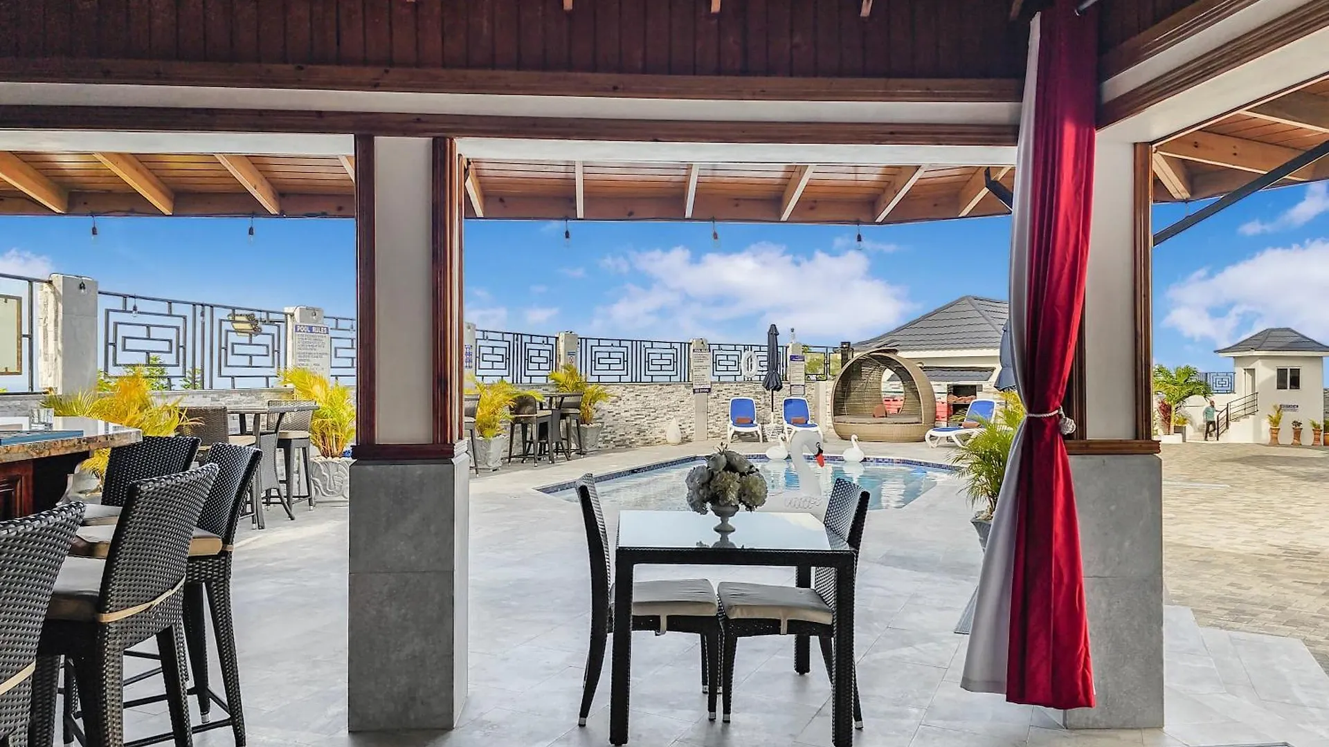 Hospitality Expert Bts 10Br Pool Beach Montego Bay Villa