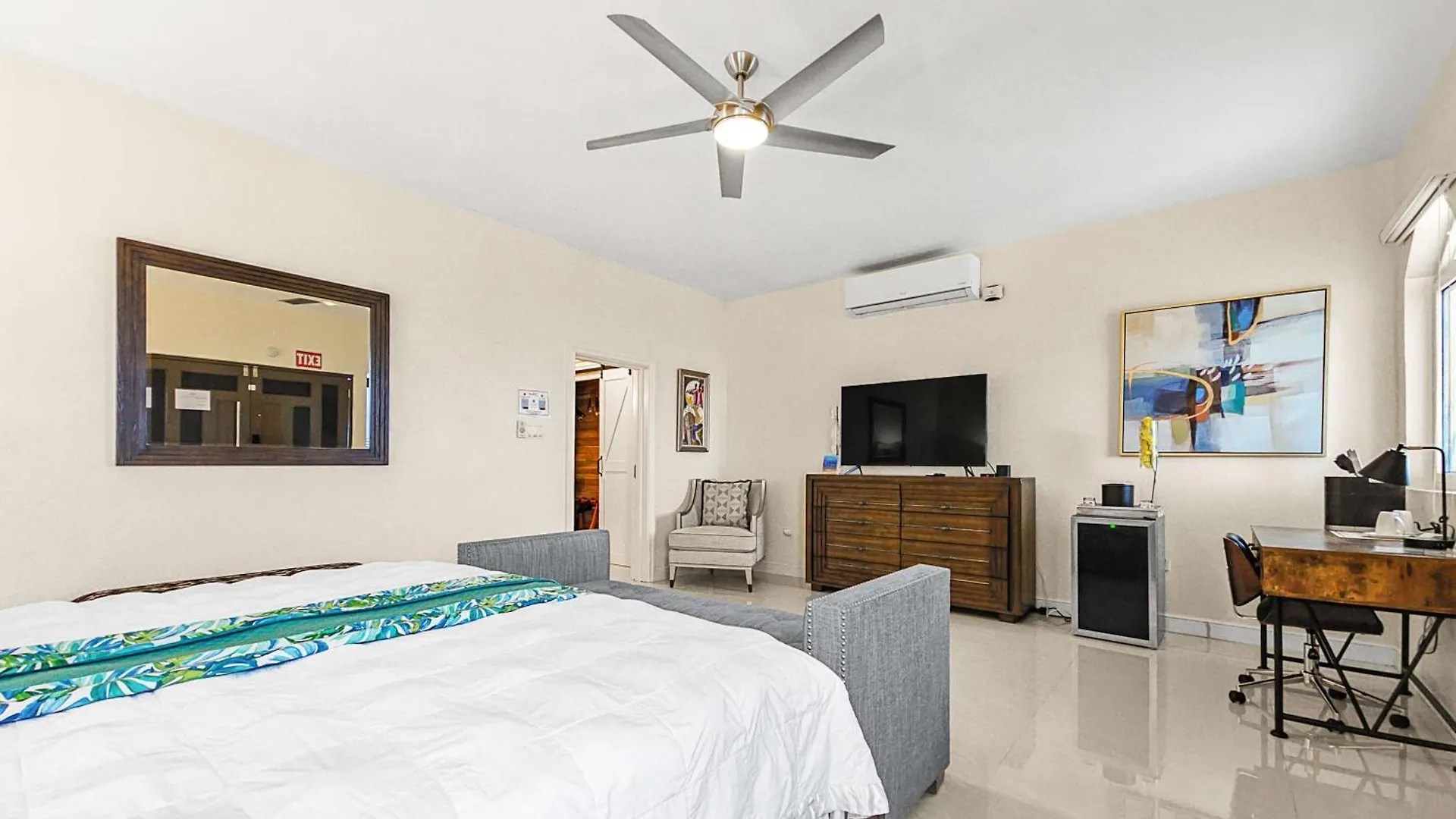 Hospitality Expert Bts 10Br Pool Beach Montego Bay